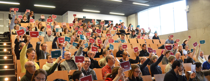 La participation de la salle lors des questions juridiques.